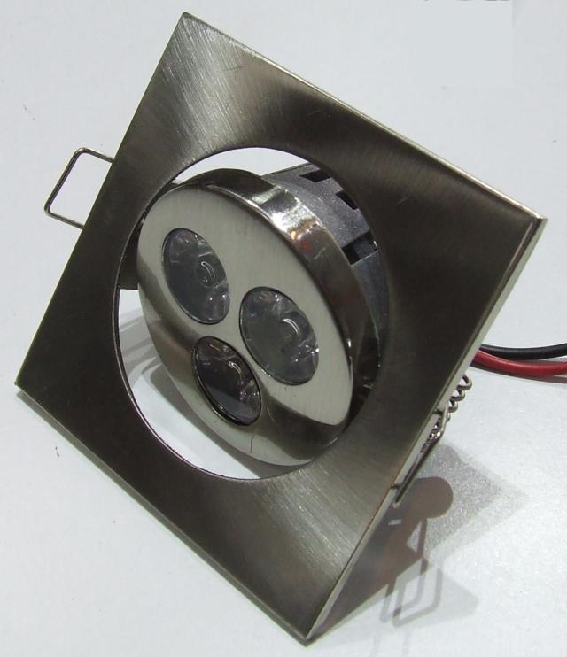 FARETTO DA CONTROSOFFITTO BASCULANTE CON 3 LED DA 1WATT 6500K FARETTO DA CONTROSOFFITTO BASCULANTE CON 3 LED DA 1WATT 6500K