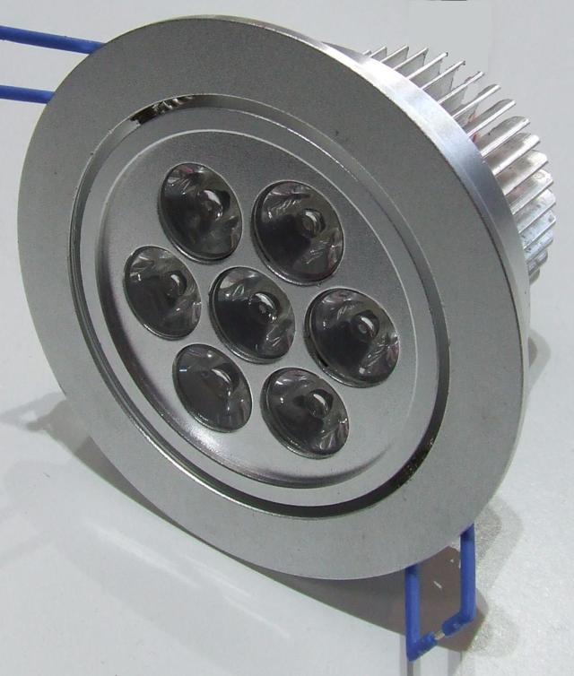 FARETTO DA INCASSO 7 LED DA 1WATT 220V 6500 KELVIN FARETTO DA INCASSO 7 LED DA 1WATT 220V 6500 KELVIN