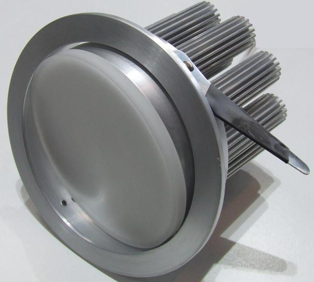 SPOTLIGHT ON ALUMINIUM ADJUSTABLE CIRCULAR. BUILT 14 cm