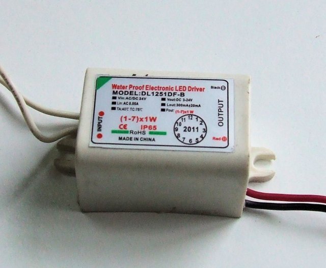 ALIMENTATORE DRIVER PER LED 1X7WATT