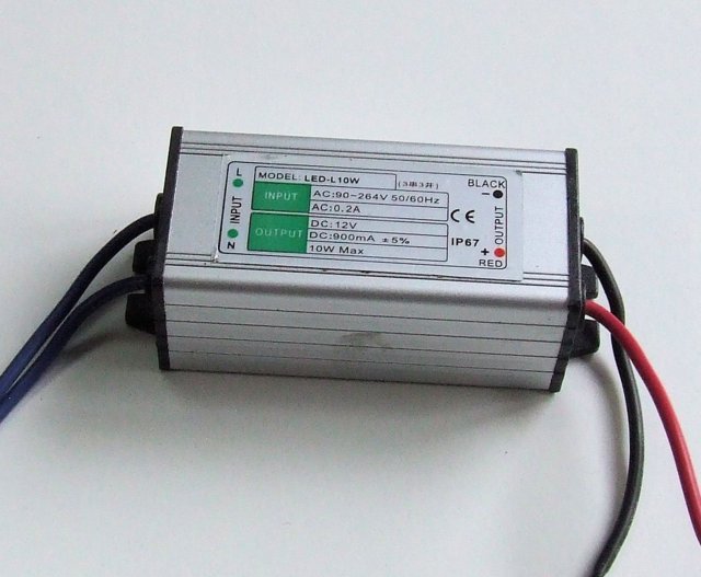 ALIMENTATORE DRIVER PER LED 10WATT ALIMENTATORE DRIVER PER LED 10WATT