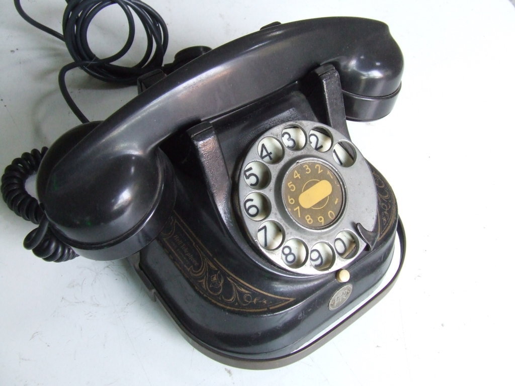 TELEFONO BELGA ANNI 40 MARCA FTR PERFETTAMENTE FUNZIONANTE