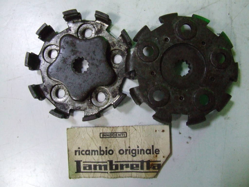 LAMBRETTA ANNI 50 PIATTELLO INTERNO CAMPANA FRIZIONE LAMBRETTA ANNI 50 PIATTELLO INTERNO CAMPANA FRIZIONE
