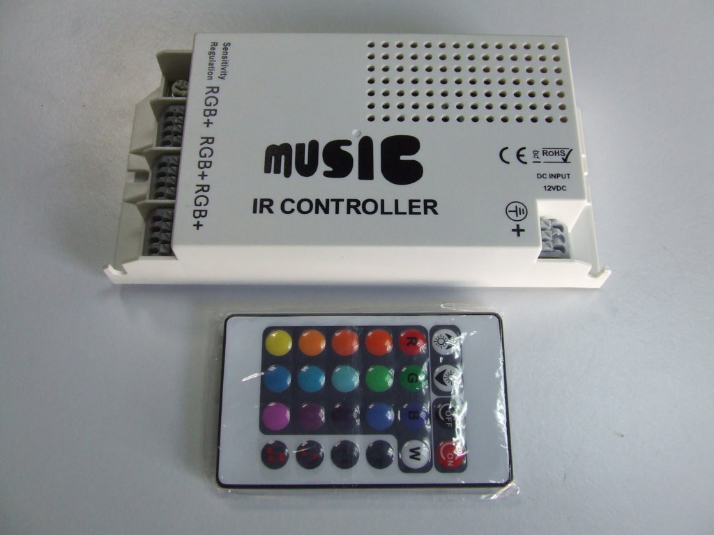CENTRALINA RGB PER STRIP LED CON SENSORE MUSICALE CENTRALINA RGB PER STRIP LED CON SENSORE MUSICALE