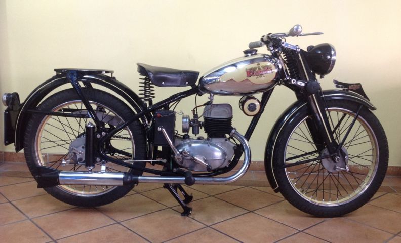 BIANCHI BIANCHINA 125 CC 2 TEMPI 3 MARCE 1951 BIANCHI BIANCHINA 125 CC 2 TEMPI 3 MARCE 1951