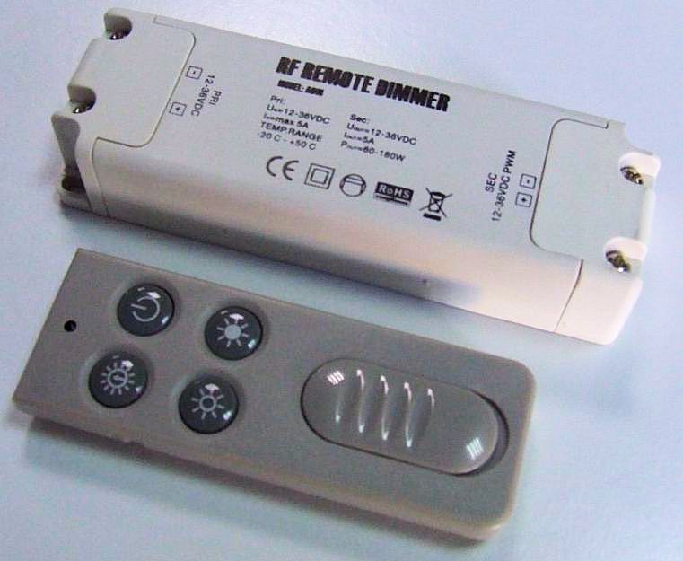 DIMMER PER LED CON RADIOCOMANDO DIMMER PER LED CON RADIOCOMANDO