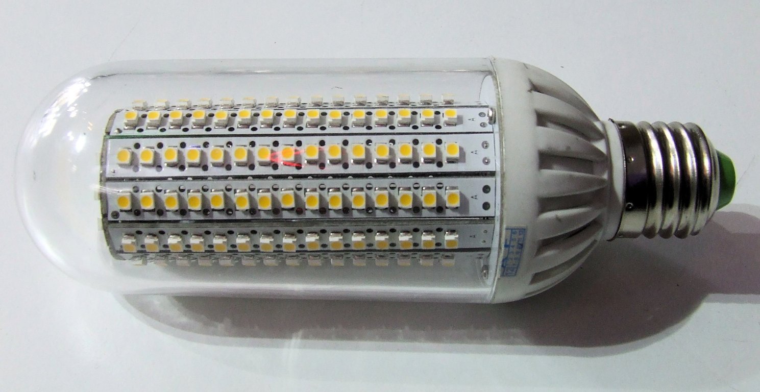 LAMPADA CON 198 MICRO LED BIANCO CALDO 3500 KELVIN 220 VOLT