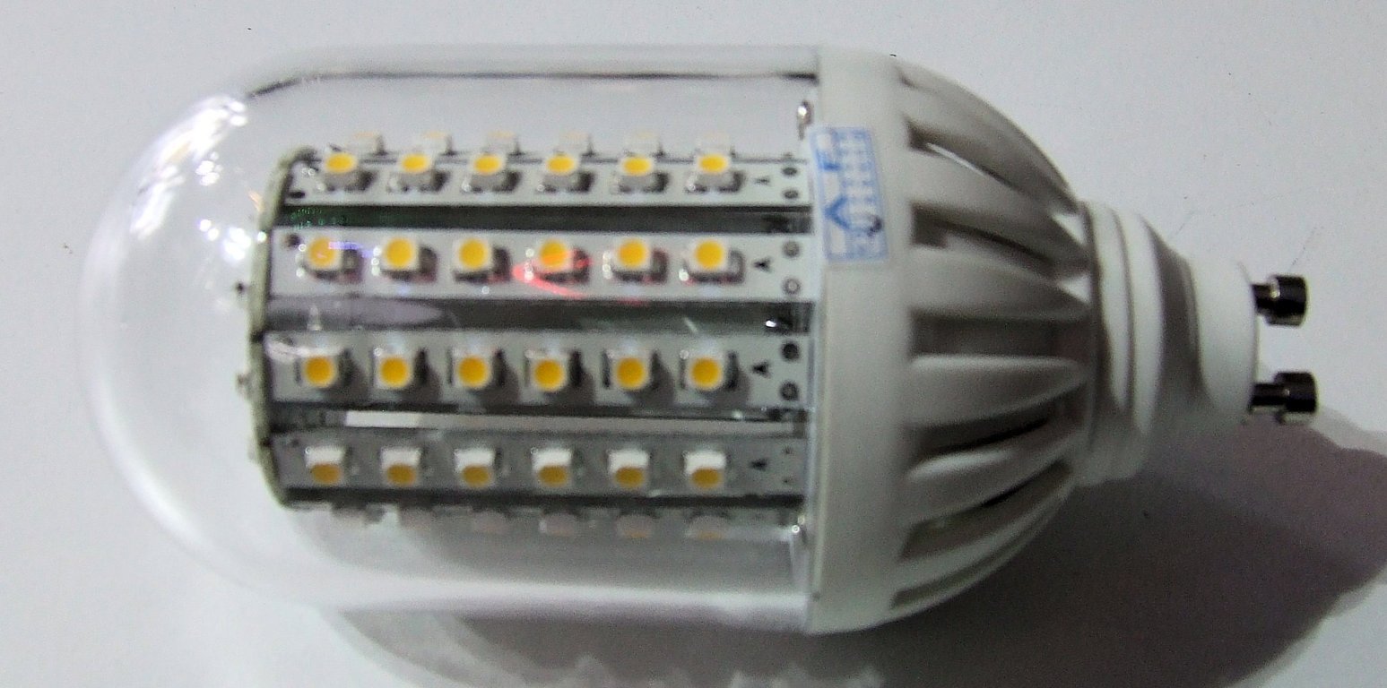 LAMPADA ATTACCO GU10 220V 90 MICRO LED 6500 KELVIN - Clicca l'immagine per chiudere