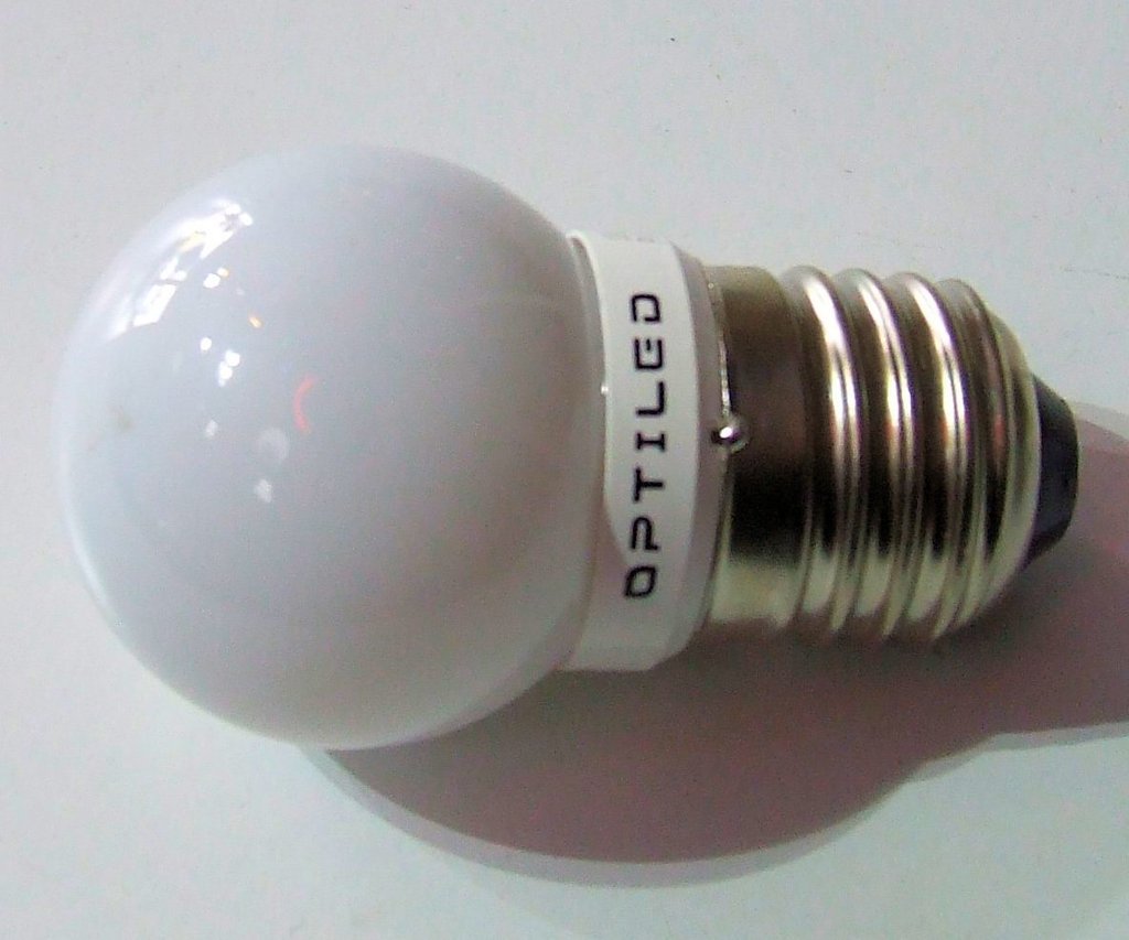 LAMPADA A SFERA LED COLORE BIANCO FREDDO COPPIA 2 WA 220V E27