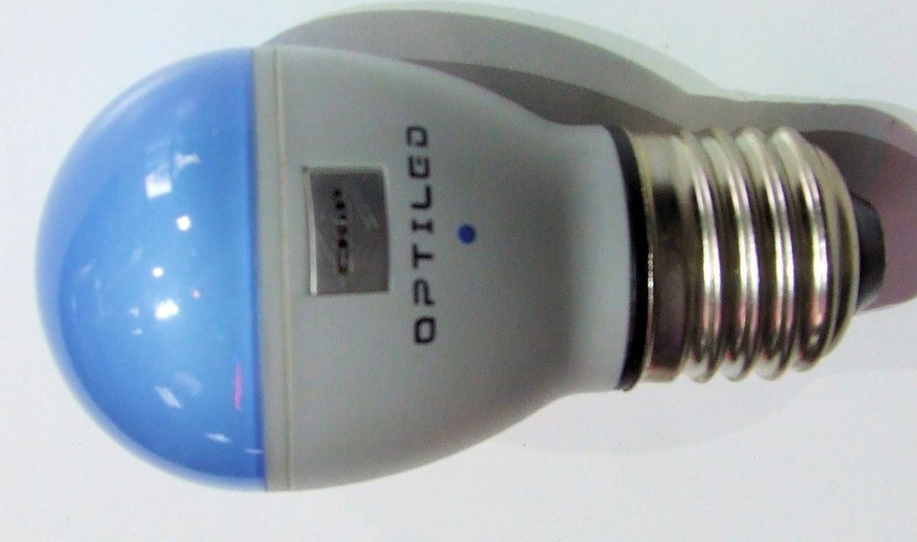 LAMPADA A SFERA LED COLORE BLU COPPIA 2,5 WATT A 220V E27 LAMPADA A SFERA LED COLORE BLU COPPIA 2,5 WATT A 220V E27