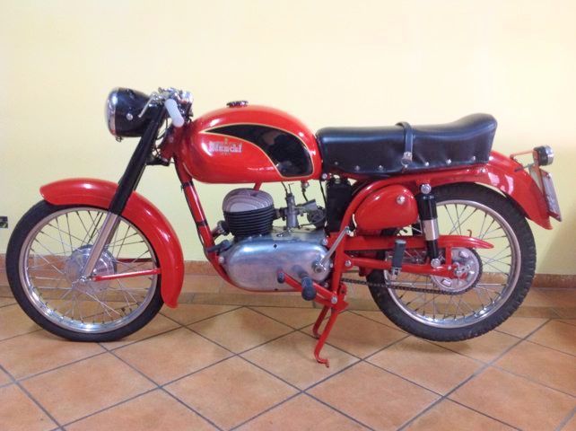BIANCHI MENDOLA 125 CC 2 TEMPI 4 MARCE 1958 BIANCHI MENDOLA 125 CC 2 TEMPI 4 MARCE 1958