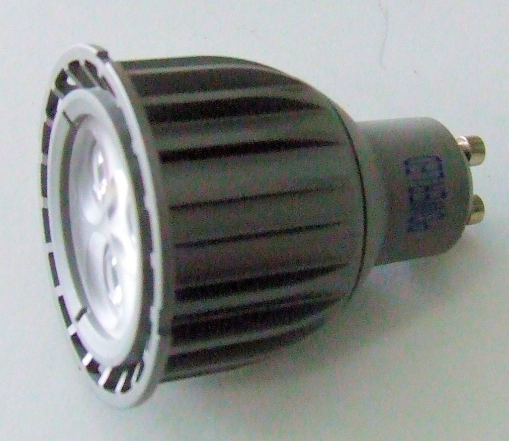 LAMPADA SPOT 3 LED DA 2WATT ATTACCO GU10 220VOLT BIANCO CALDO LAMPADA SPOT 3 LED DA 2WATT ATTACCO GU10 220VOLT BIANCO CALDO