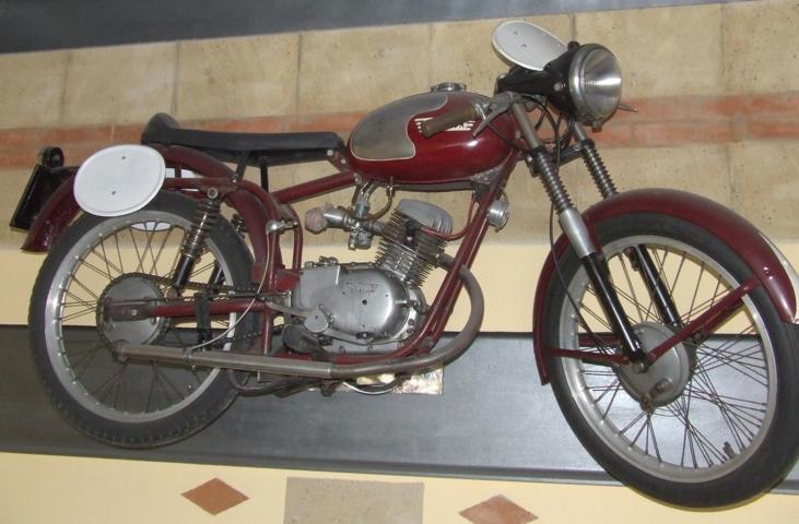 LAVERDA 75 cc 4 TEMPI 3 MARCE 1954 LAVERDA 75 cc 4 TEMPI 3 MARCE 1954