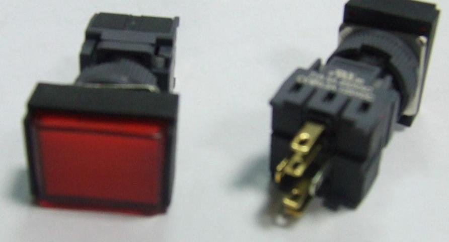 PULSANTE LUMINOSO PROFESSIONALE DA PANNELLO 4 CONTATTI ROSSO PULSANTE LUMINOSO PROFESSIONALE DA PANNELLO 4 CONTATTI ROSSO