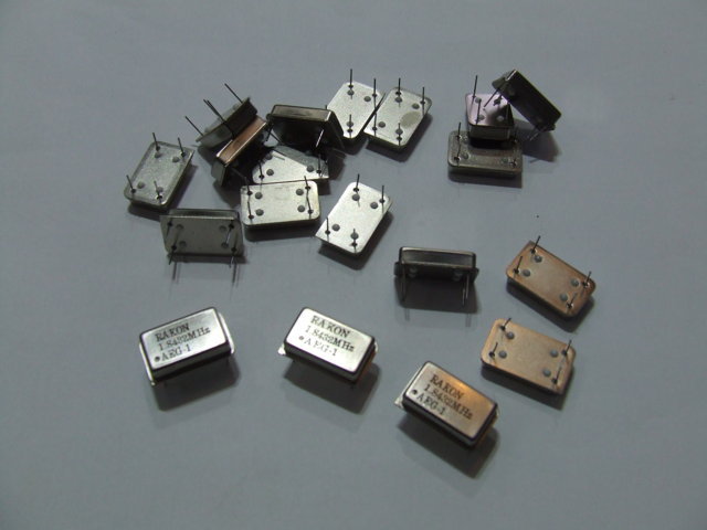 22,1184 MHZ OSCILLATORE 13X13m 22,1184 MHZ OSCILLATORE 13X13m