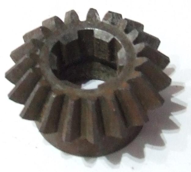 BEVEL GEAR 19 TOOTH FOR 50 YEARS LAMBRETTA INNOCENT