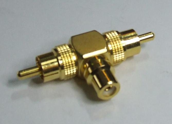 RCA ADATTATORE PROFESSIONALE DORATO RCA ADATTATORE PROFESSIONALE DORATO