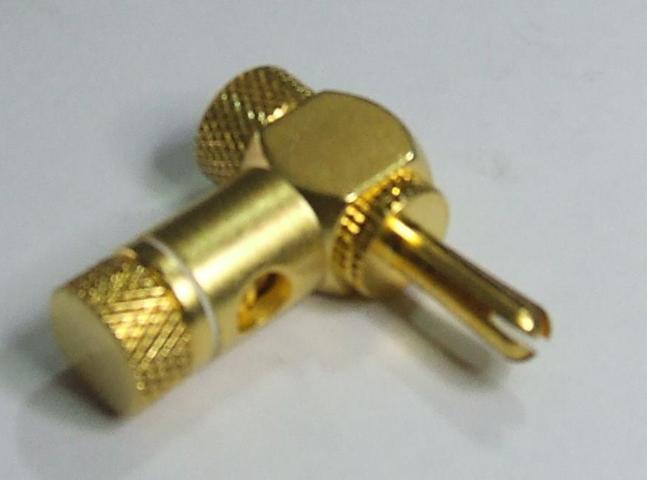 CONNETTORE AD ANGOLO CAVO 5mm BIANCO 6267 CONNETTORE AD ANGOLO CAVO 5mm BIANCO 6267