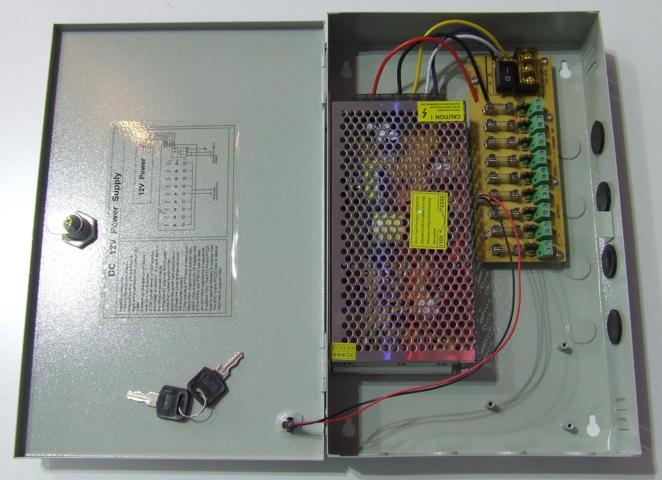 CENTRALINA PER LED O VIDEOSORVEGLIANZA 12VOLT - 10A SU 9 USCITE CENTRALINA PER LED O VIDEOSORVEGLIANZA 12VOLT - 10A SU 9 USCITE