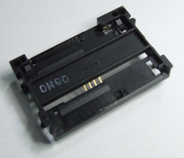 SMART CARD CONNECTORS FOR 8 +2 CONTACTS