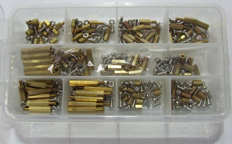 DISTANZIATORI ESAGONALI IN OTTONE KIT 120 PZ 12 MODELLI DISTANZIATORI ESAGONALI IN OTTONE KIT 120 PZ 12 MODELLI