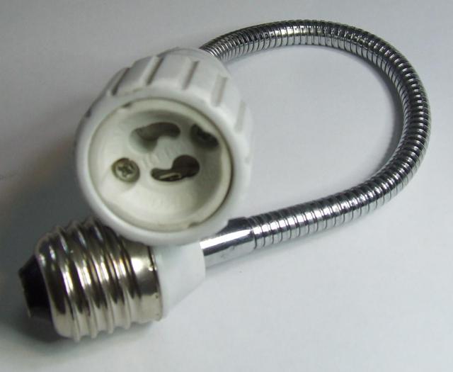 ADATTATORE SNODABILE DA 30CM PER LAMPADE LED ATTACCO E27 A GU10 ADATTATORE SNODABILE DA 30CM PER LAMPADE LED ATTACCO E27 A GU10