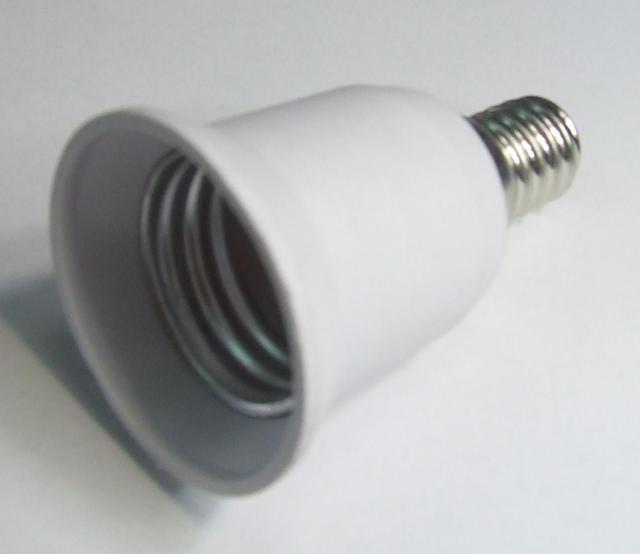 ADATTATORE PER LAMPADE A LED ATTACCO E27 SU ATTACCO E14 ADATTATORE PER LAMPADE A LED ATTACCO E27 SU ATTACCO E14