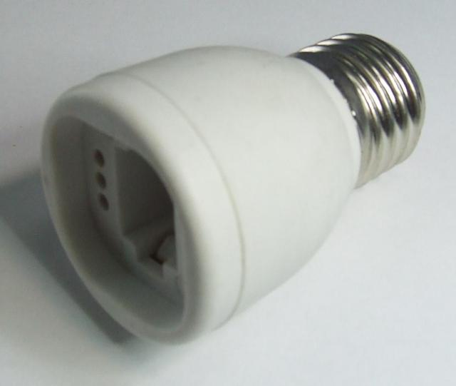 ADATTATORE PER LAMPADE CON ATTACCO G24 SU ATTACCO E27 ADATTATORE PER LAMPADE CON ATTACCO G24 SU ATTACCO E27