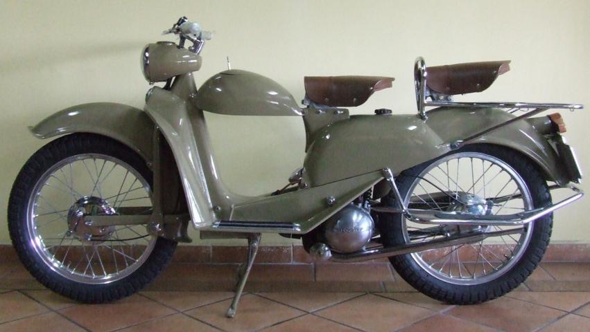 AERMACCHI CIGNO 125cc 3 MARCE 1952 - Clicca l'immagine per chiudere