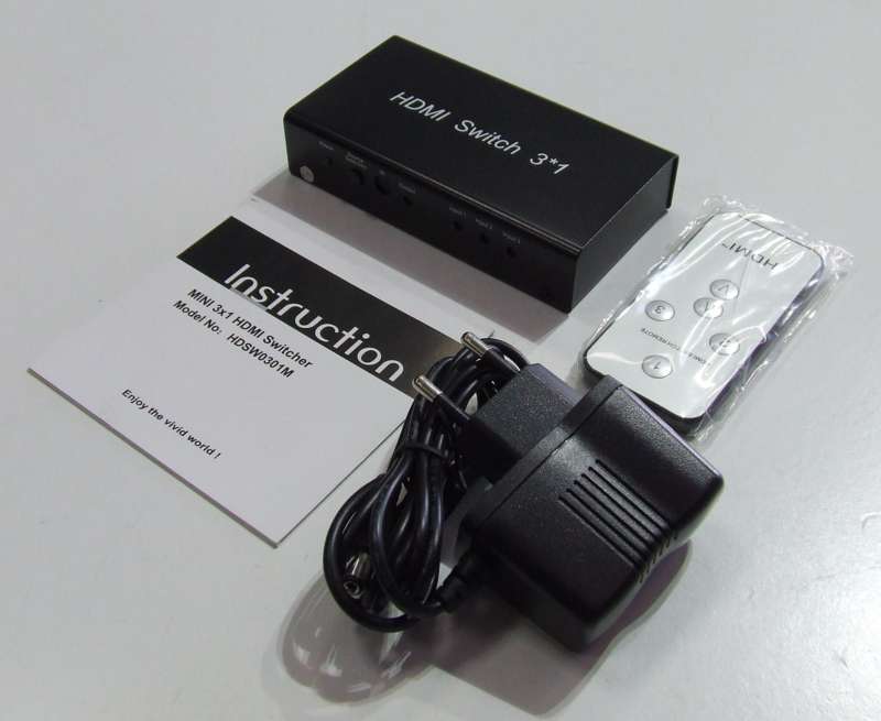 HDMI DEVIATORE SWITCH 3 INGRESSI 1 USCITA HDMI DEVIATORE SWITCH 3 INGRESSI 1 USCITA