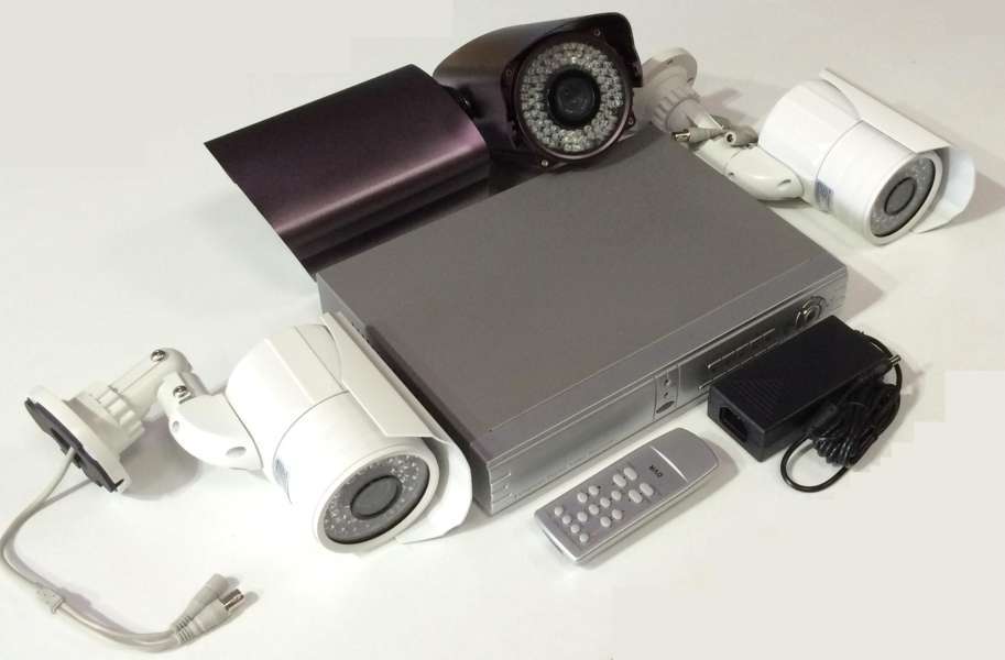 VIDEOREGISTRATORE DVR 4 CANALI USB + 4 CAMERE