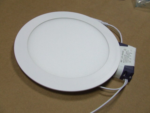 PLAFONIERA DA CONTROSOFFITTO DIAMETRO 20CM 15W 4500K 1180Lm AC22 - Clicca l'immagine per chiudere