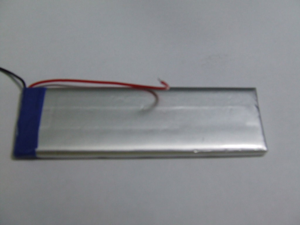 BATTERIA AI POLIMERI DI LITIO 78 X 30 X 2 MM 3,7 V 450 MAH BATTERIA AI POLIMERI DI LITIO 78 X 30 X 2 MM 3,7 V 450 MAH