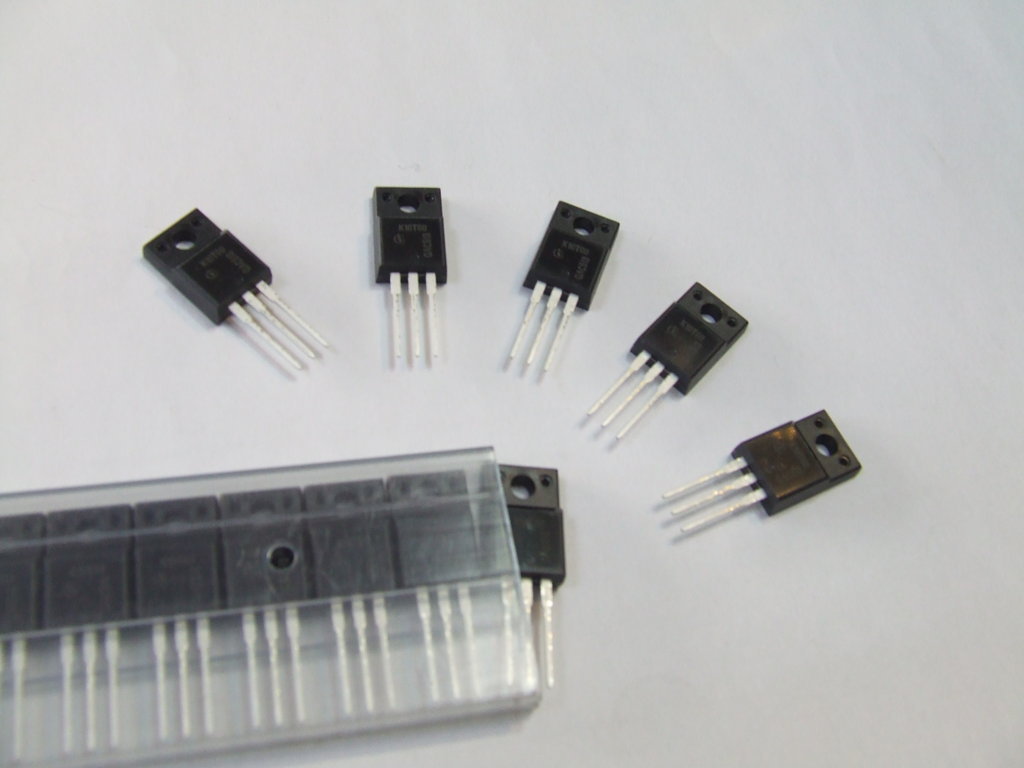 K10 T60 TRANSISTOR MOSFET IGBT ISOLATO 2 PEZZI