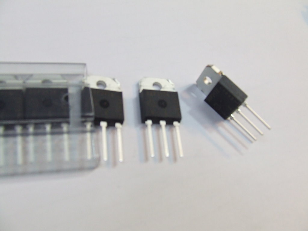 BUP 313D TRANSISTOR IGBT ORIGINALE TO3 PEZZI 1