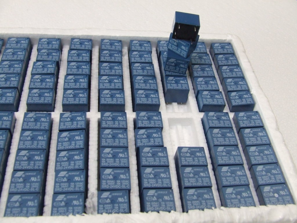 RELE 24 VOLT 1 SCAMBIO 5 PIN KIT 5 PEZZI RELE 24 VOLT 1 SCAMBIO 5 PIN KIT 5 PEZZI