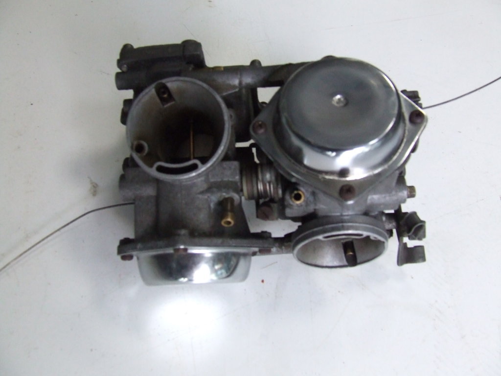 HONDA VT500 E CARBURATORI KEI HIN DOPPIO CORPO USATO HONDA VT500 E CARBURATORI KEI HIN DOPPIO CORPO USATO