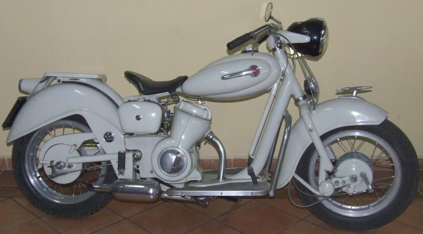 MOTOM DELFINO 160 CC 3 MARCE 4 TEMPI 1953