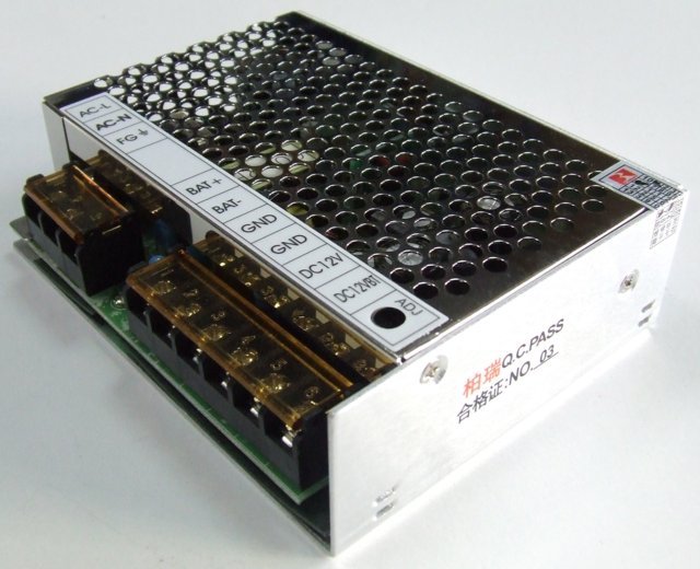 ALIMENTATORE SWITCHING DUALE DC 12 V 5 A - DC 13.8V 0.5mA ALIMENTATORE SWITCHING DUALE DC 12 V 5 A - DC 13.8V 0.5mA