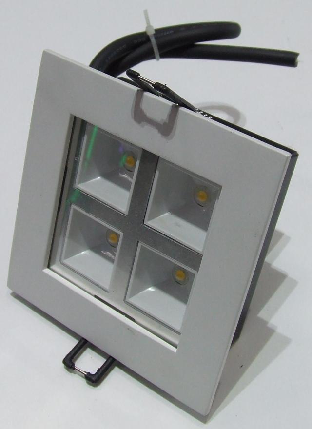 PLAFONIERA DA CONTROSOFFITTO 4 LED DA 1 WATT BIANCO FREDDO PLAFONIERA DA CONTROSOFFITTO 4 LED DA 1 WATT BIANCO FREDDO