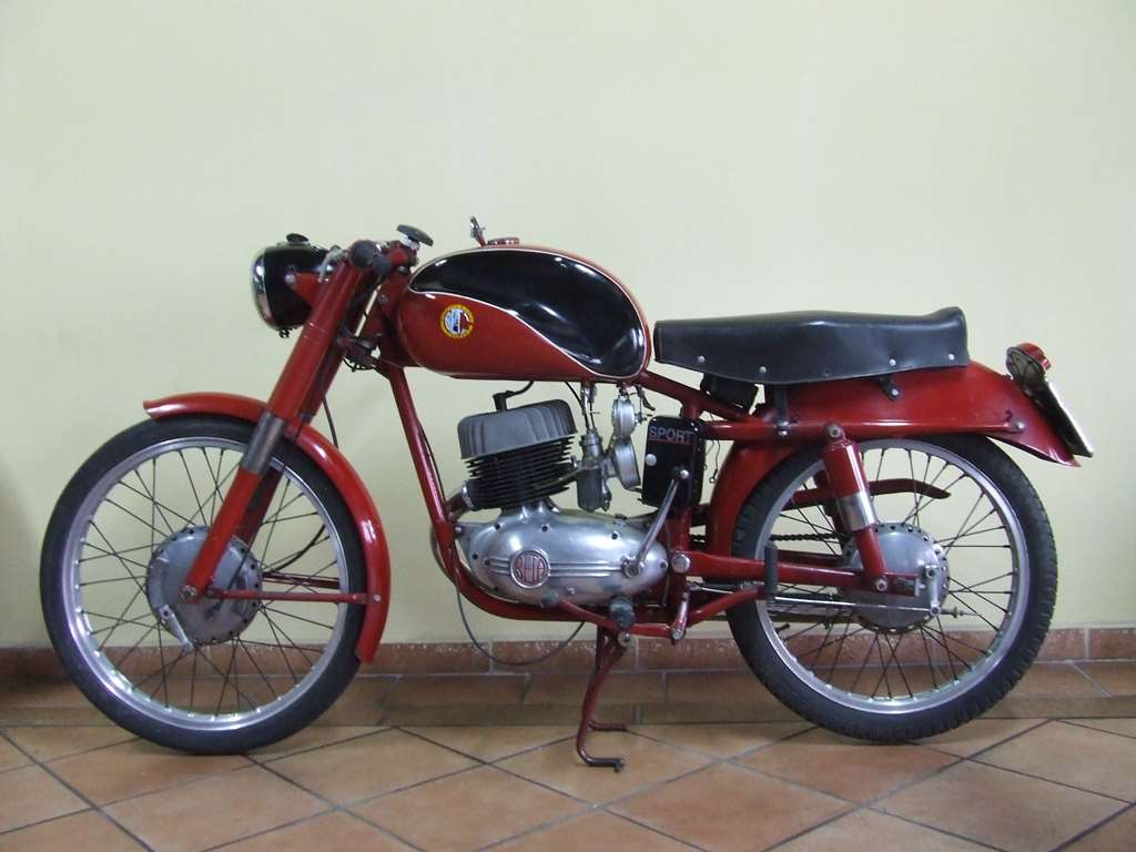 BETA 175 MT SPORT 1955 MOTO CONSERVATA ANTERIORE 21 POLLICI