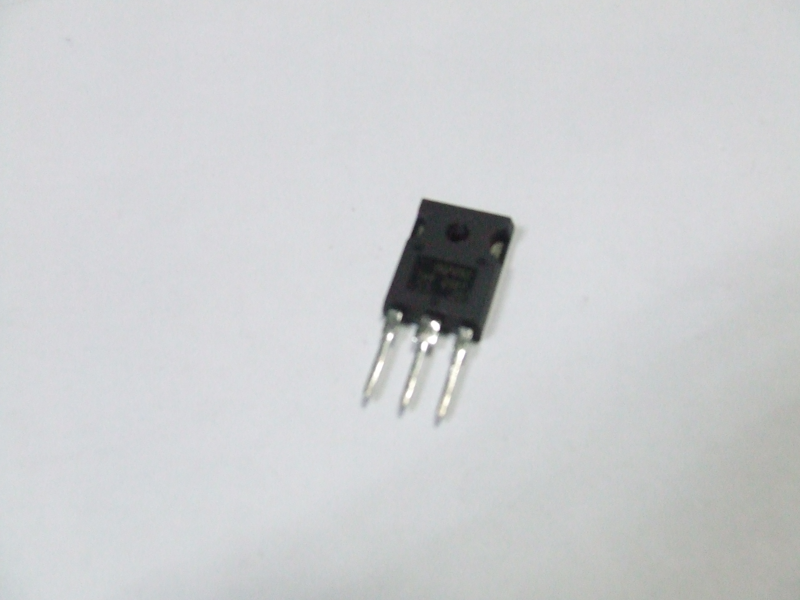 GP50B60PD1 TRANSISTOR IR ORIGINALE - Clicca l'immagine per chiudere