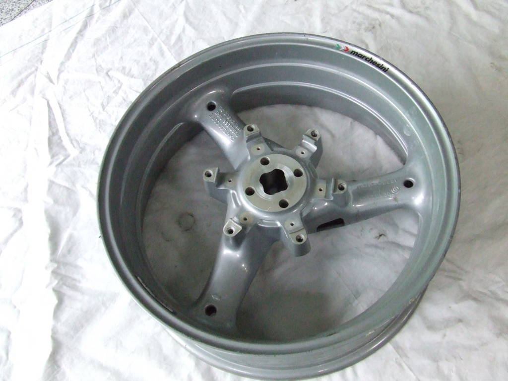 MOTO GUZZI NORGE CERCHIO RUOTA POSTERIORE 30.2287 USATO MOTO GUZZI NORGE CERCHIO RUOTA POSTERIORE 30.2287 USATO