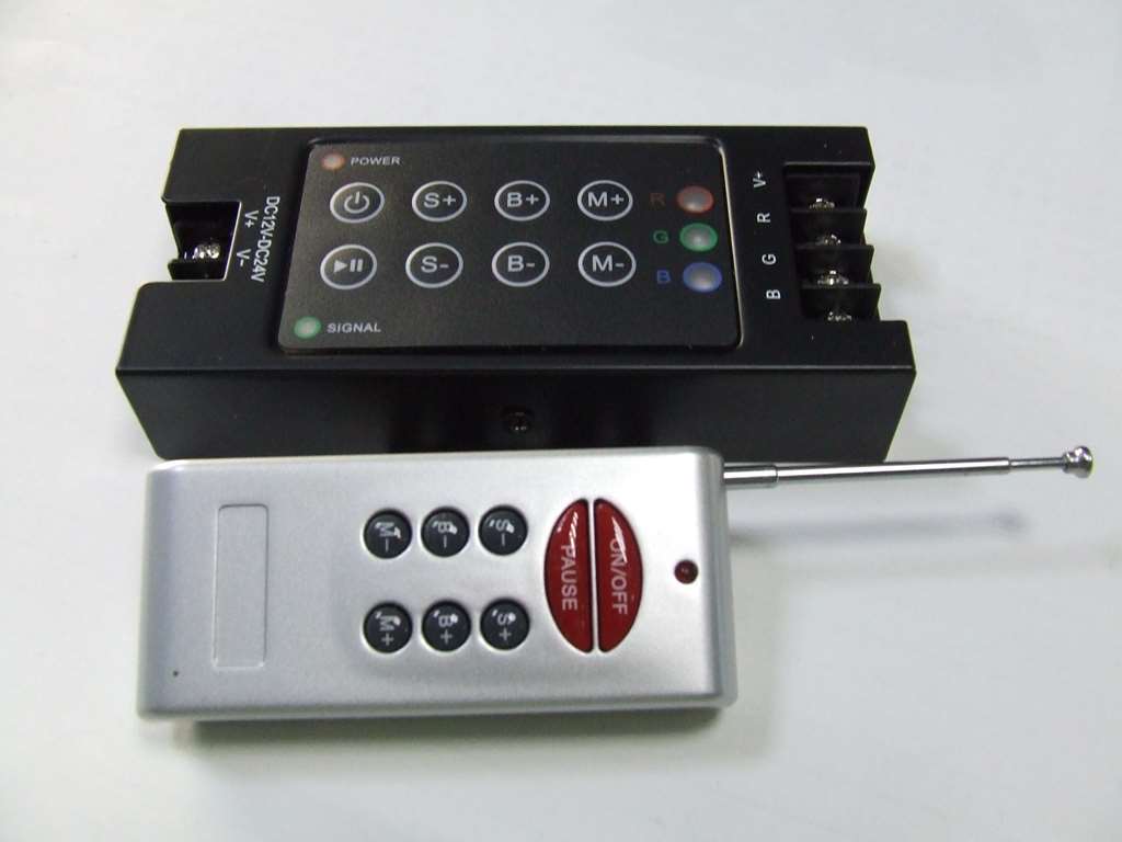 RGB CENTRALINA DC 12-24V 3 CANALI CATODO COMUNE 24 AMPERE RGB CENTRALINA DC 12-24V 3 CANALI CATODO COMUNE 24 AMPERE