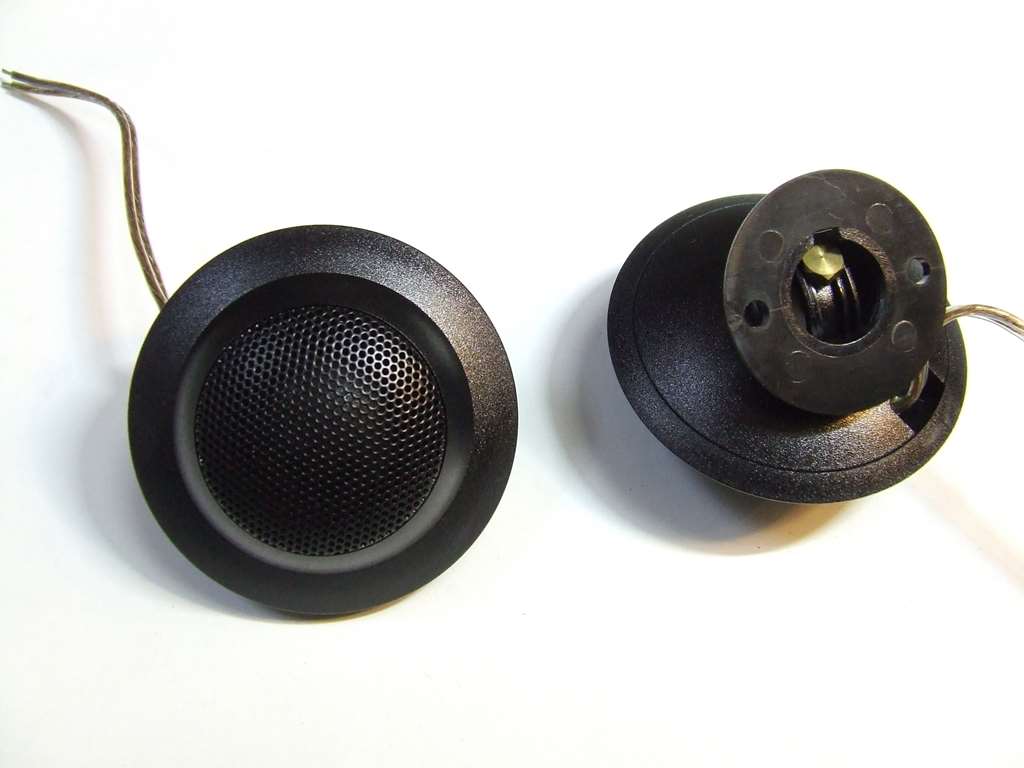 TWEETER UNIVOX 825DT12 4 OHM TWEETER UNIVOX 825DT12 4 OHM