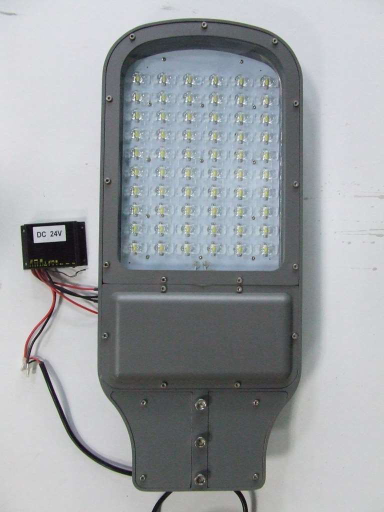 FARO ARMATURA STRADALE TECNOLOGIA LED 60 WATT DC 24 VOLT 6000K