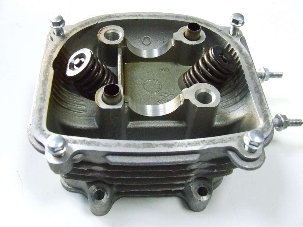 LAMBRETTA PATO 151CC KYMCO TESTATA RICAMBIO NUOVO ORIGINALE LAMBRETTA PATO 151CC KYMCO TESTATA RICAMBIO NUOVO ORIGINALE
