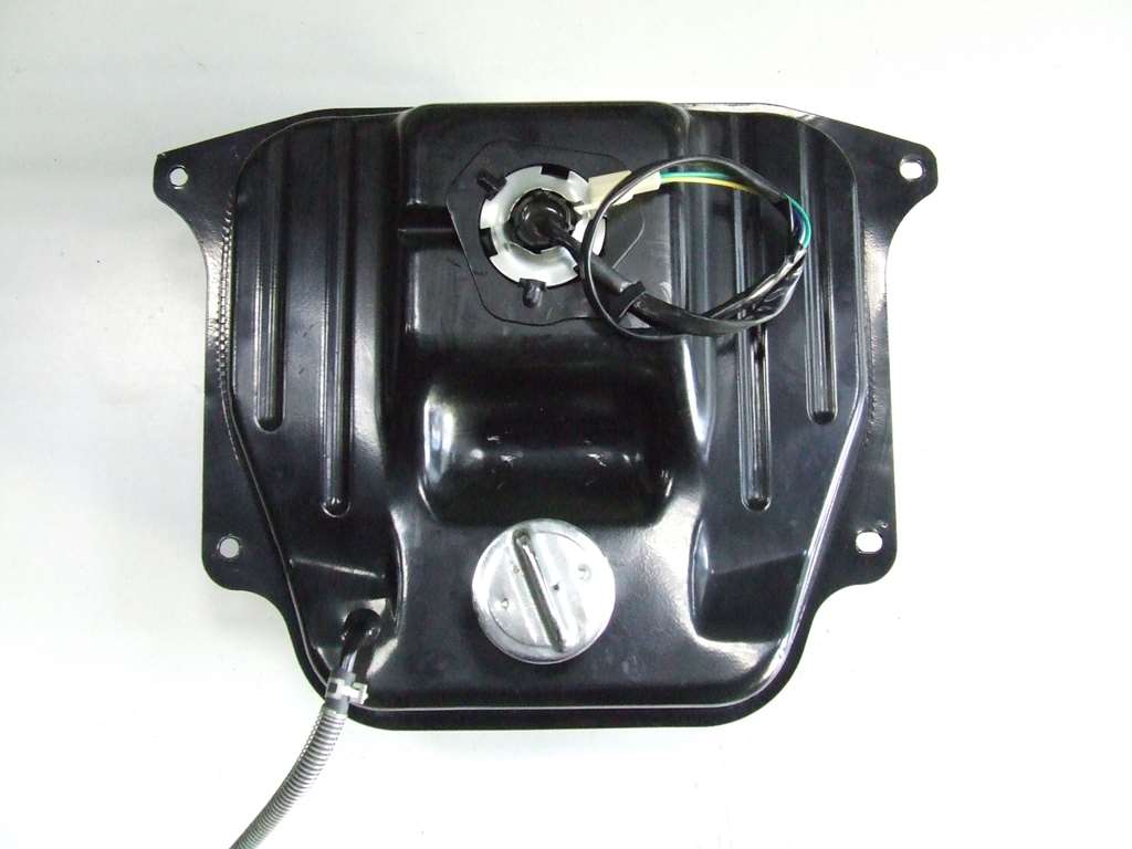LAMBRETTA PATO 151CC SERBATOIO CARBURANTE RICAMBIO ORIGINALE LAMBRETTA PATO 151CC SERBATOIO CARBURANTE RICAMBIO ORIGINALE