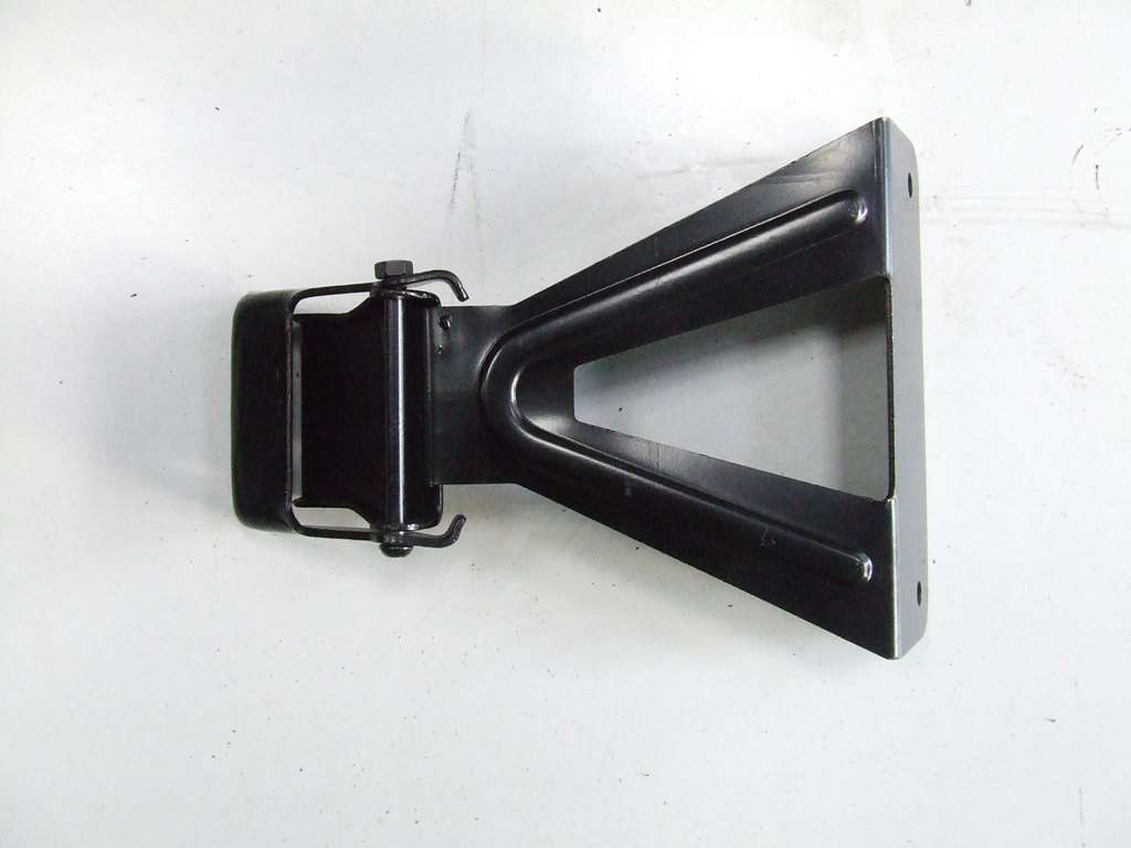 LAMBRETTA PATO 151CC STAFFA SUPPORTO CERNIERA SELLA LAMBRETTA PATO 151CC STAFFA SUPPORTO CERNIERA SELLA