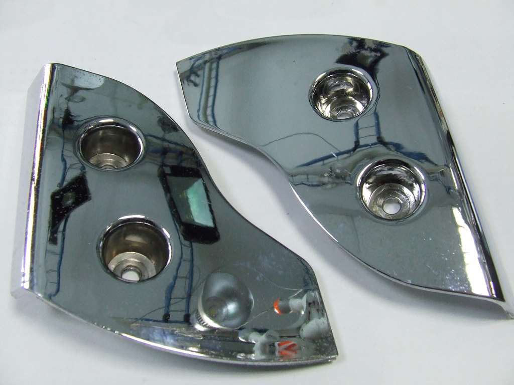 LAMBRETTA PATO 151CC PLASTICHE CROMATE COPRI AMMORTIZZATORI LAMBRETTA PATO 151CC PLASTICHE CROMATE COPRI AMMORTIZZATORI